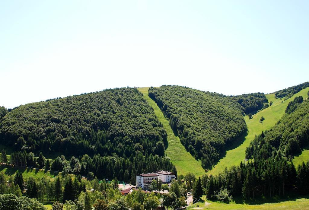 Sport & Family Hotel Bucaneve Брентоніко Екстер'єр фото